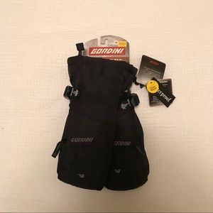 Winter gloves, NWT